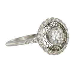 Bague Marguerite en platine et diamants - Castafiore