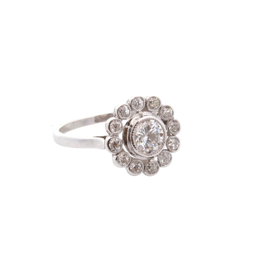 Bague Marguerite en platine et diamants - Castafiore