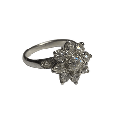 Bague Marguerite en platine et diamants - Castafiore