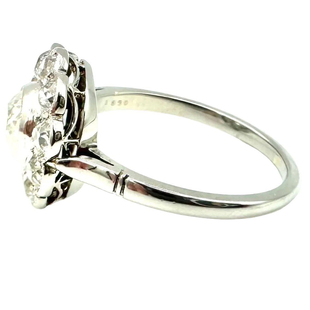 Bague Marguerite en platine et diamants - Castafiore