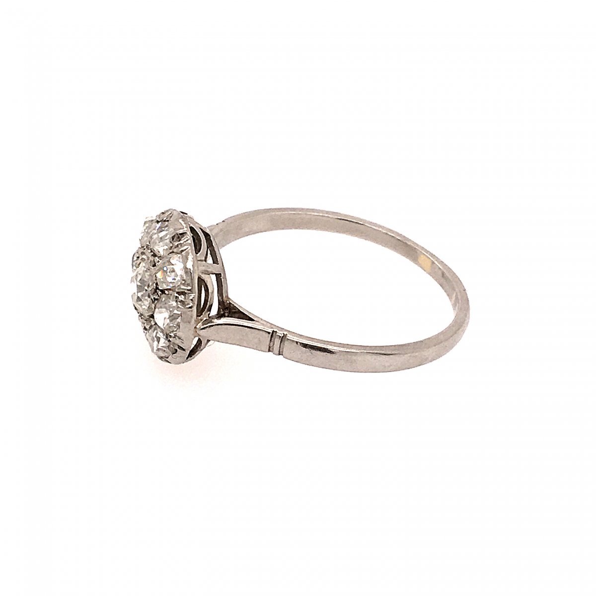 Bague Marguerite en platine et diamants - Castafiore
