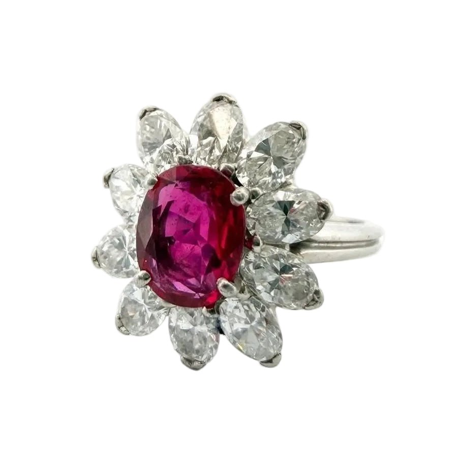 Bague Marguerite en platine, rubis et diamants - Castafiore