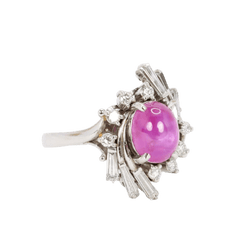 Bague Marguerite en platine, rubis et diamants - Castafiore