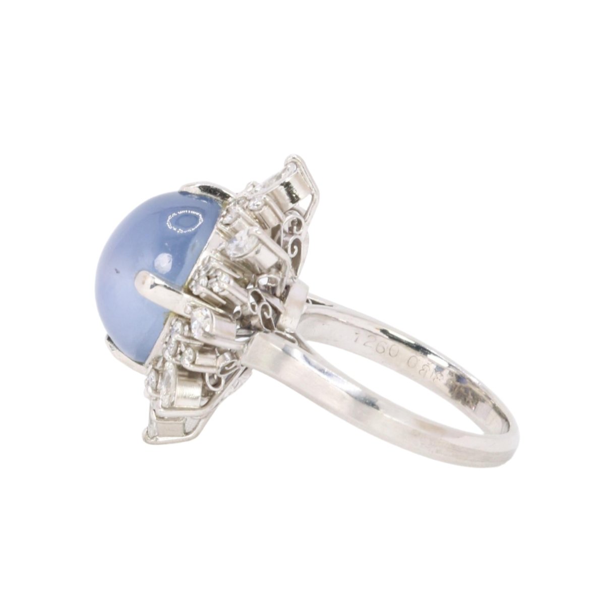 Bague Marguerite en platine, saphir et diamants - Castafiore