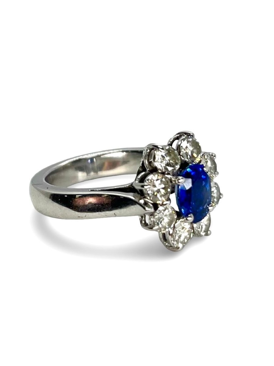 Bague marguerite or blanc saphir 1,62 ct et diamants 1,30 ct - Castafiore