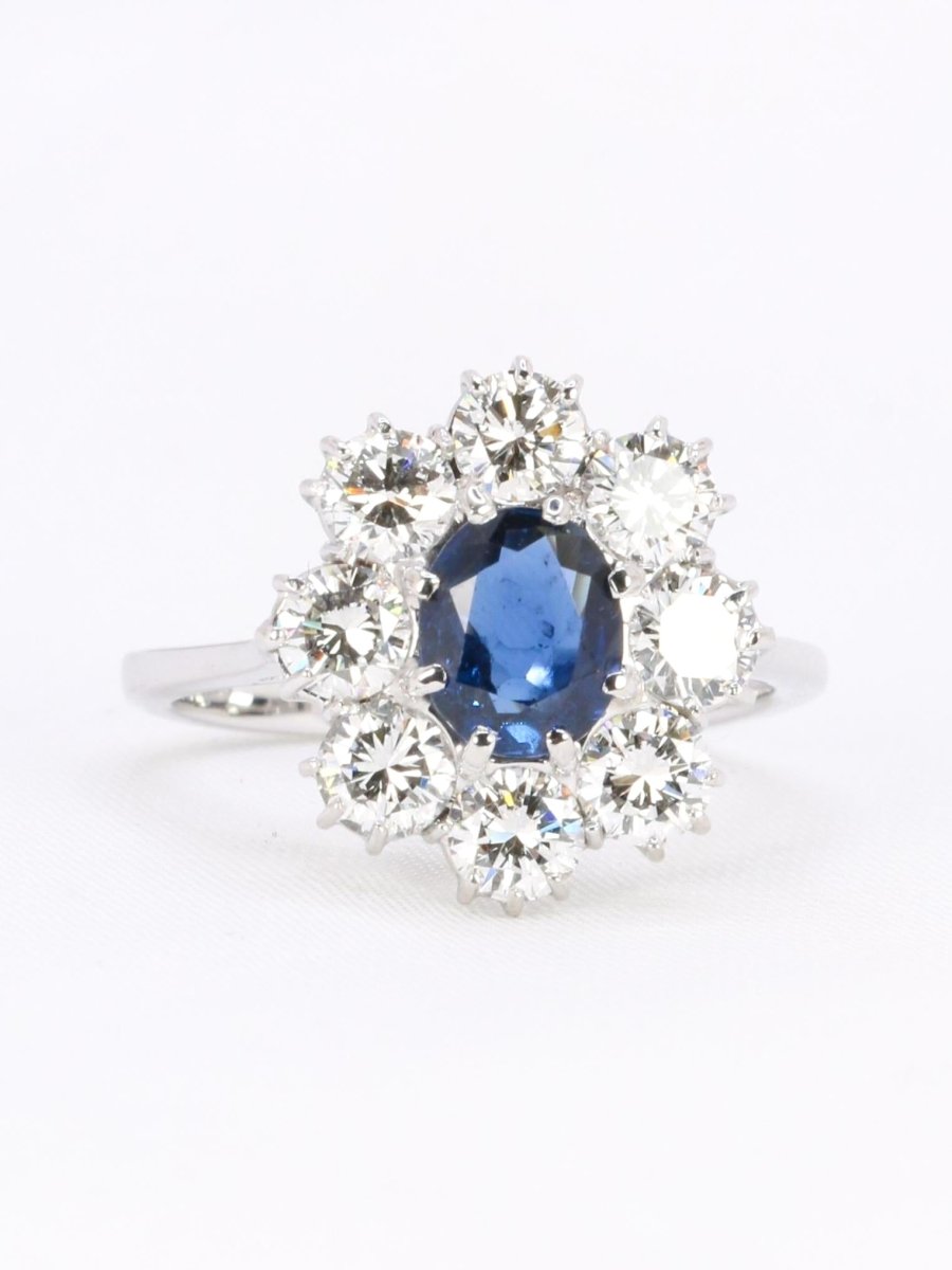 Bague marguerite or blanc saphir ovale diamants - Castafiore