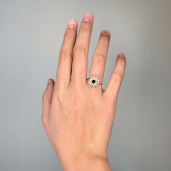 Bague Marguerite - Or rose, Diamants & Saphir - Castafiore