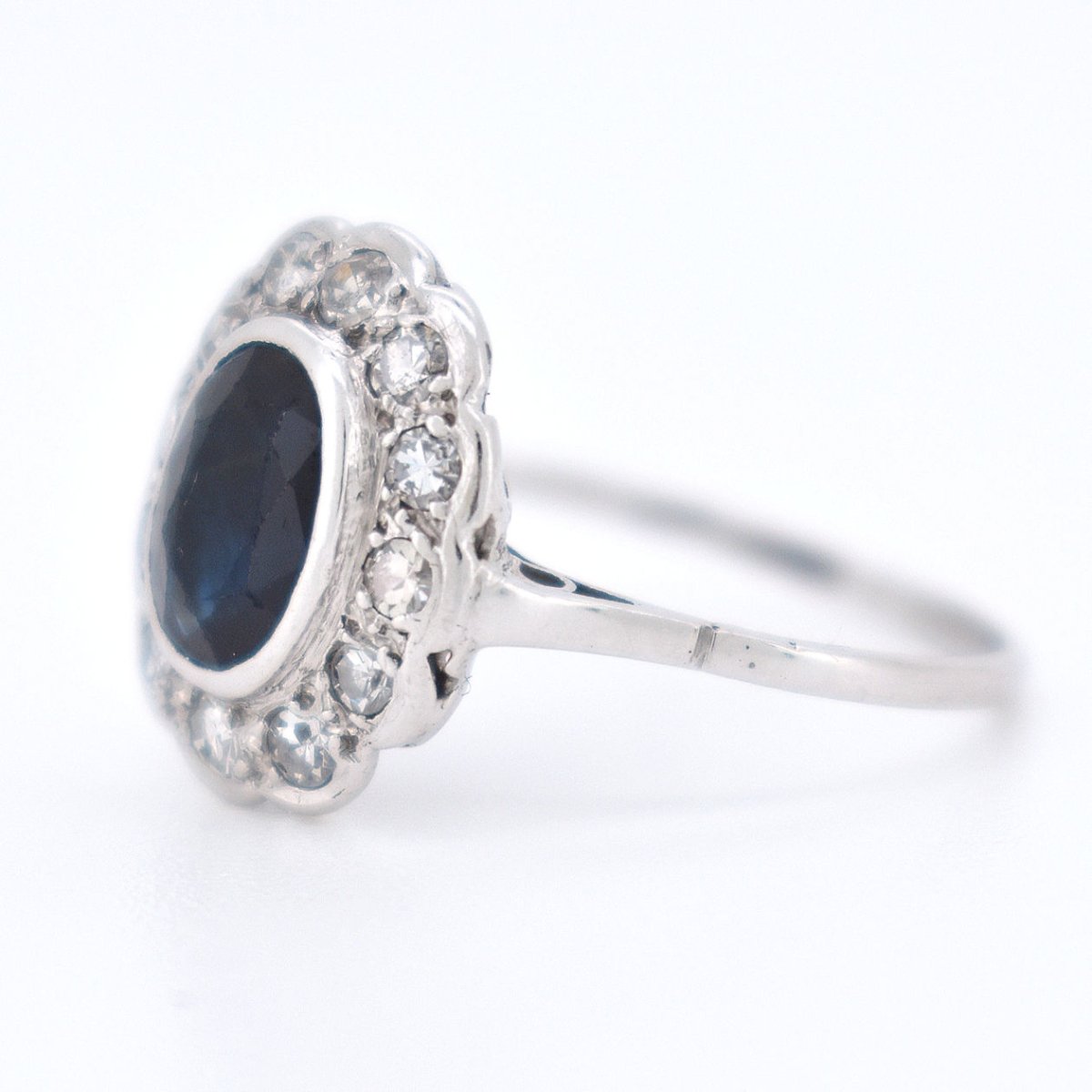 Bague Marguerite Or Saphir et Diamants - Art Déco - Castafiore