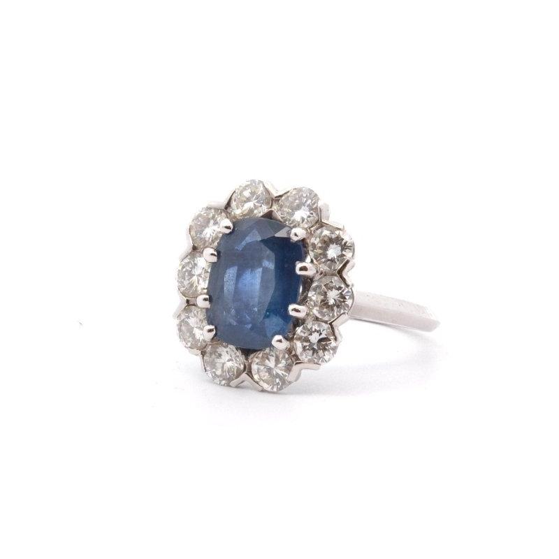 Bague Marguerite Saphir 3,30cts et Diamants en Or Blanc 18k - Castafiore