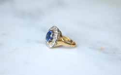 Bague Marguerite Saphir de Ceylan 4,50 Cts et Diamants - Castafiore