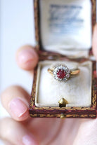 Bague marguerite spinelle rouge entourage diamants - Castafiore