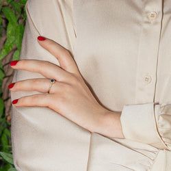 Bague Marguerite TIFFANY & CO. en or jaune, saphir et diamants - Castafiore