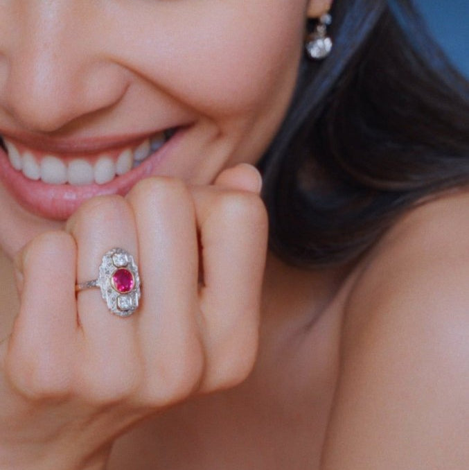 Bague Marquise Art Déco Rubis Birman et Diamants - Castafiore