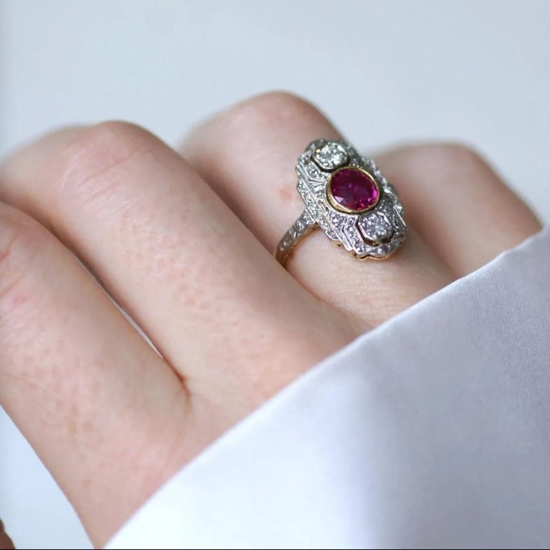 Bague Marquise Art Déco Rubis Birman et Diamants - Castafiore