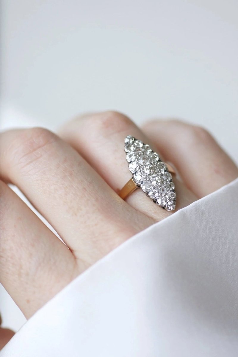 Bague Marquise diamants sur or et platine - Castafiore