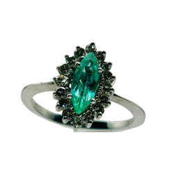 Bague Marquise en or blanc, émeraude et diamants - Castafiore