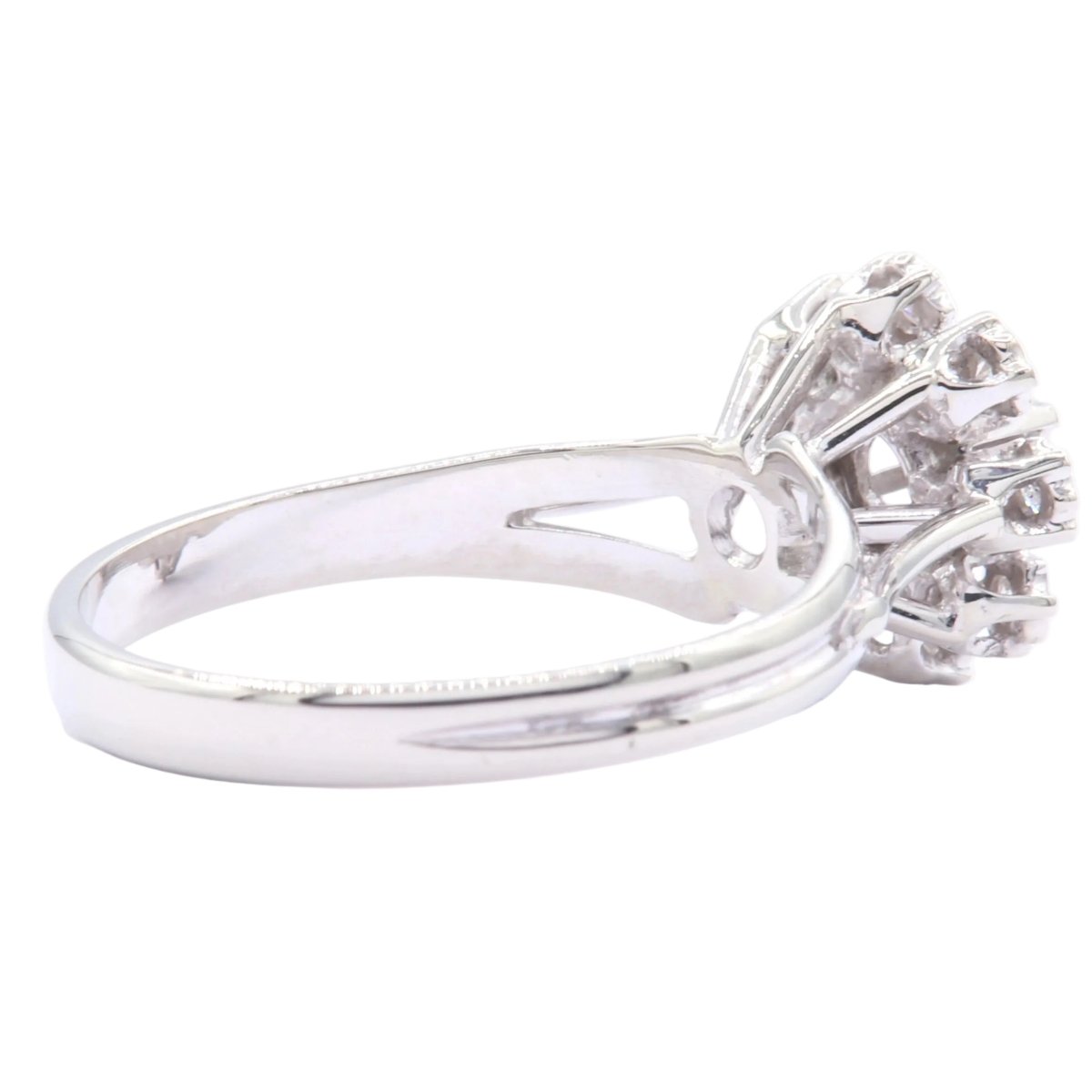 Bague Marquise en or blanc et diamants - Castafiore