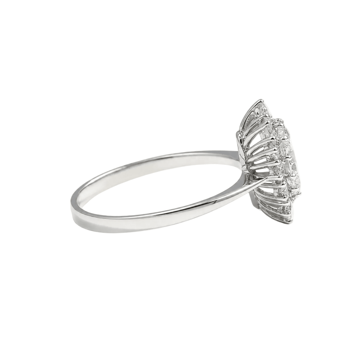 Bague Marquise en or blanc et diamants - Castafiore
