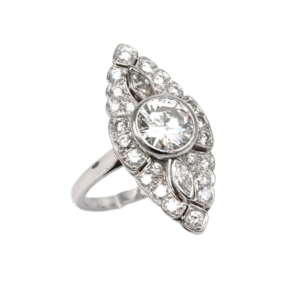 Bague Marquise en or blanc et diamants - Castafiore