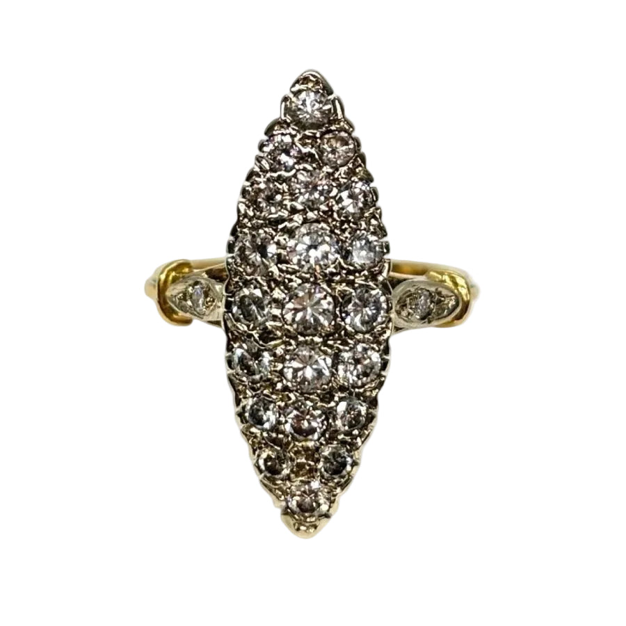 Bague Marquise en or blanc et diamants - Castafiore