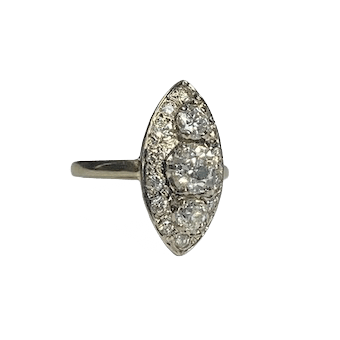 Bague Marquise en or blanc et diamants - Castafiore