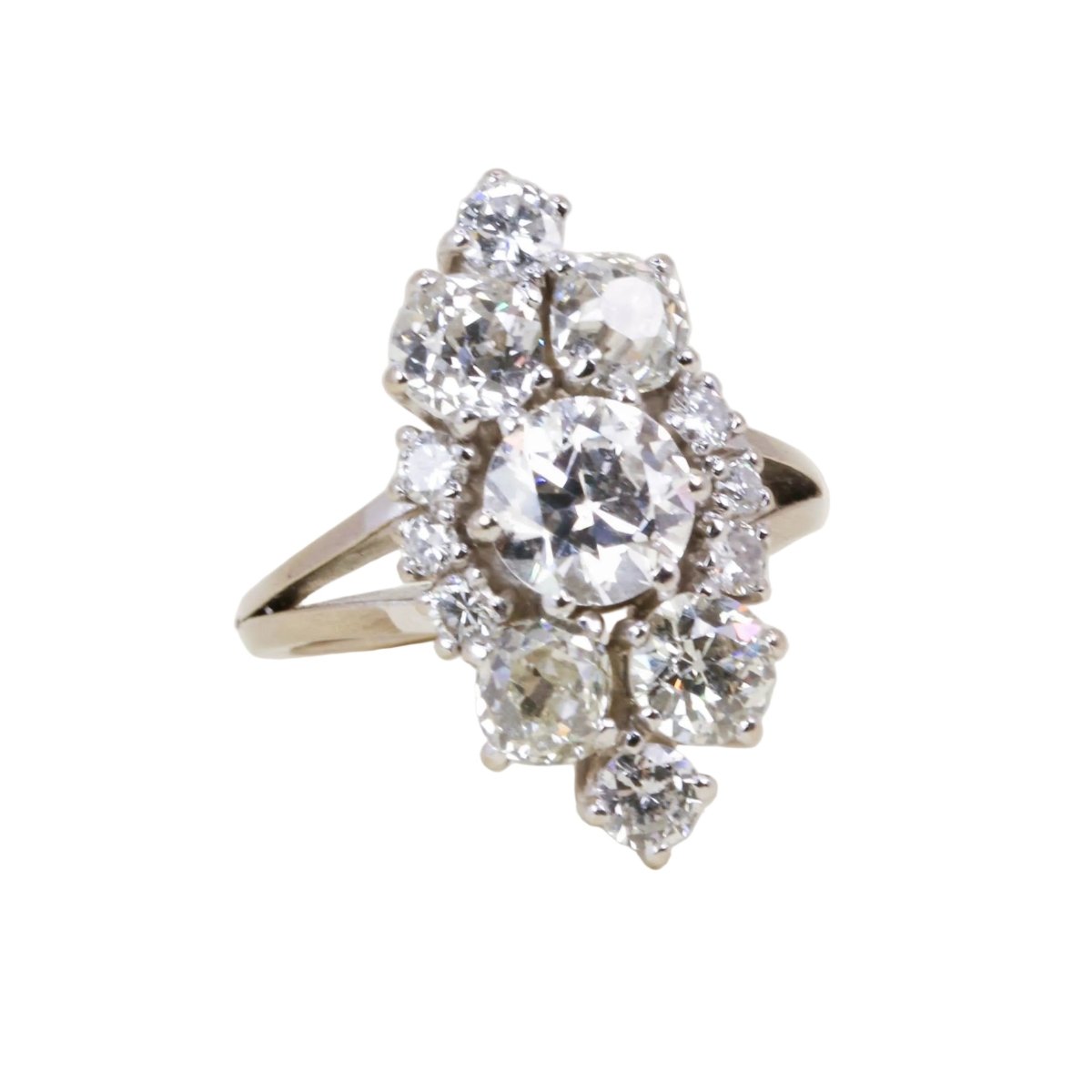 Bague Marquise en or blanc et diamants - Castafiore