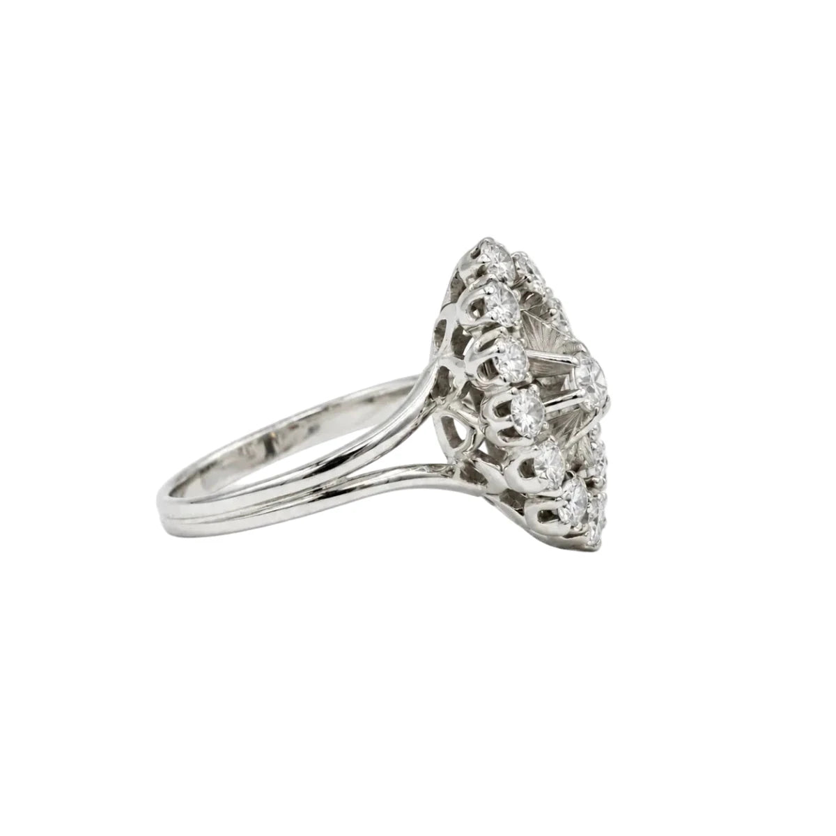 Bague Marquise en or blanc et diamants - Castafiore