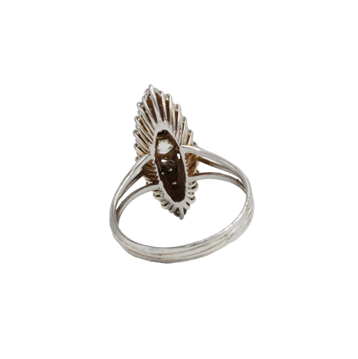 Bague Marquise en or blanc et diamants - Castafiore