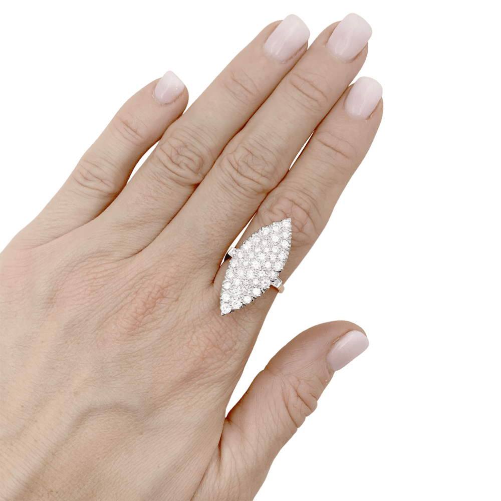 Bague Marquise en or blanc, or jaune et diamants - Castafiore