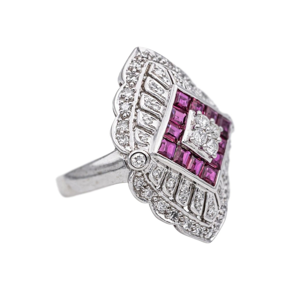 Bague Marquise en or blanc, platine, rubis et diamants - Castafiore