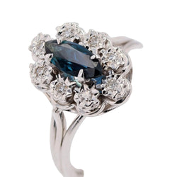 Bague Marquise en or blanc, saphir et diamants - Castafiore