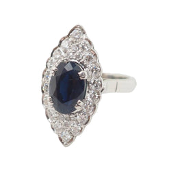 Bague marquise en or blanc, saphir et diamants - Castafiore