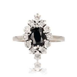 Bague Marquise en or blanc, saphir et et diamants - Castafiore