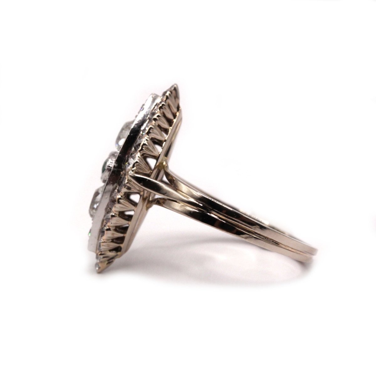 Bague Marquise en or, émeraude et diamants - Castafiore