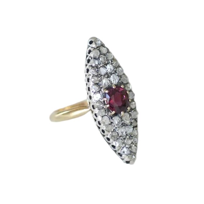 Bague Marquise en or jaune, argent, rubis et diamants - Castafiore
