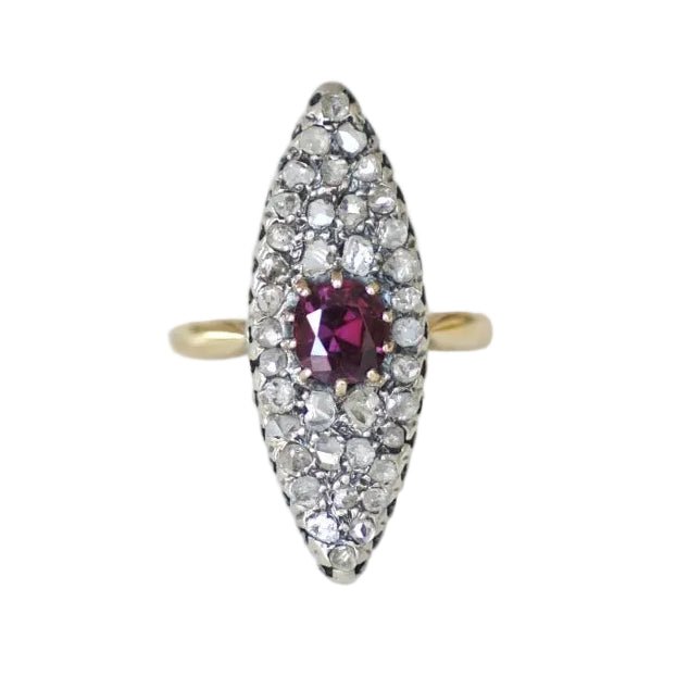 Bague Marquise en or jaune, argent, rubis et diamants - Castafiore