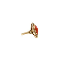 Bague Marquise en or jaune, corail et diamants - Castafiore