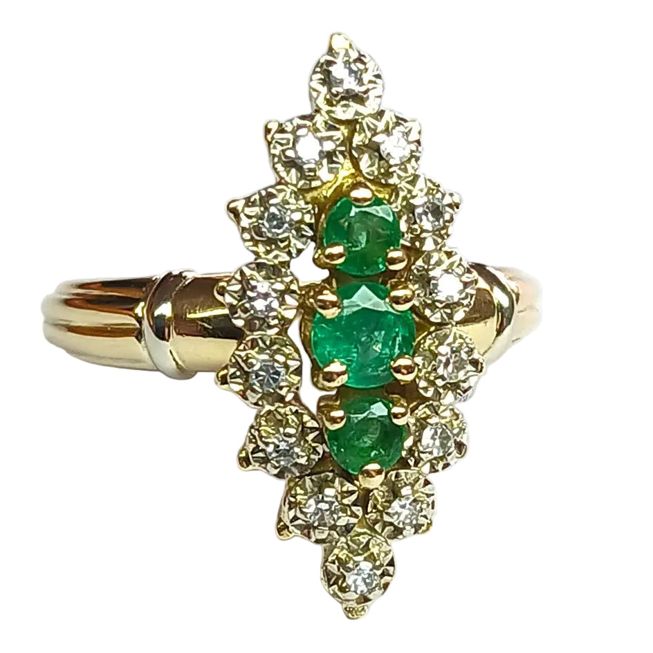 Bague marquise en or jaune émeraudes et diamants - Castafiore