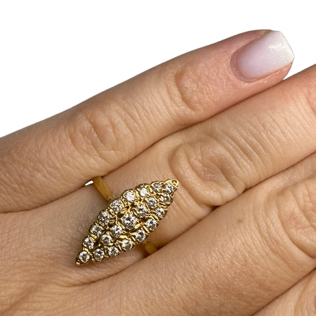 Bague Marquise en or jaune et diamants - Castafiore