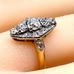 Bague Marquise en or jaune et diamants - Castafiore