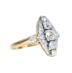 Bague Marquise en or jaune et diamants - Castafiore