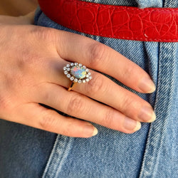 Bague marquise en or jaune et platine avec opale et diamants - Castafiore