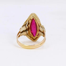 Bague Marquise en or jaune et rubis - Castafiore
