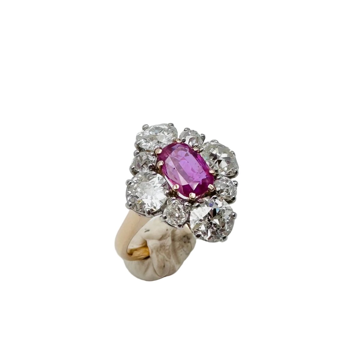 Bague Marquise en or jaune et saphir rose - Castafiore