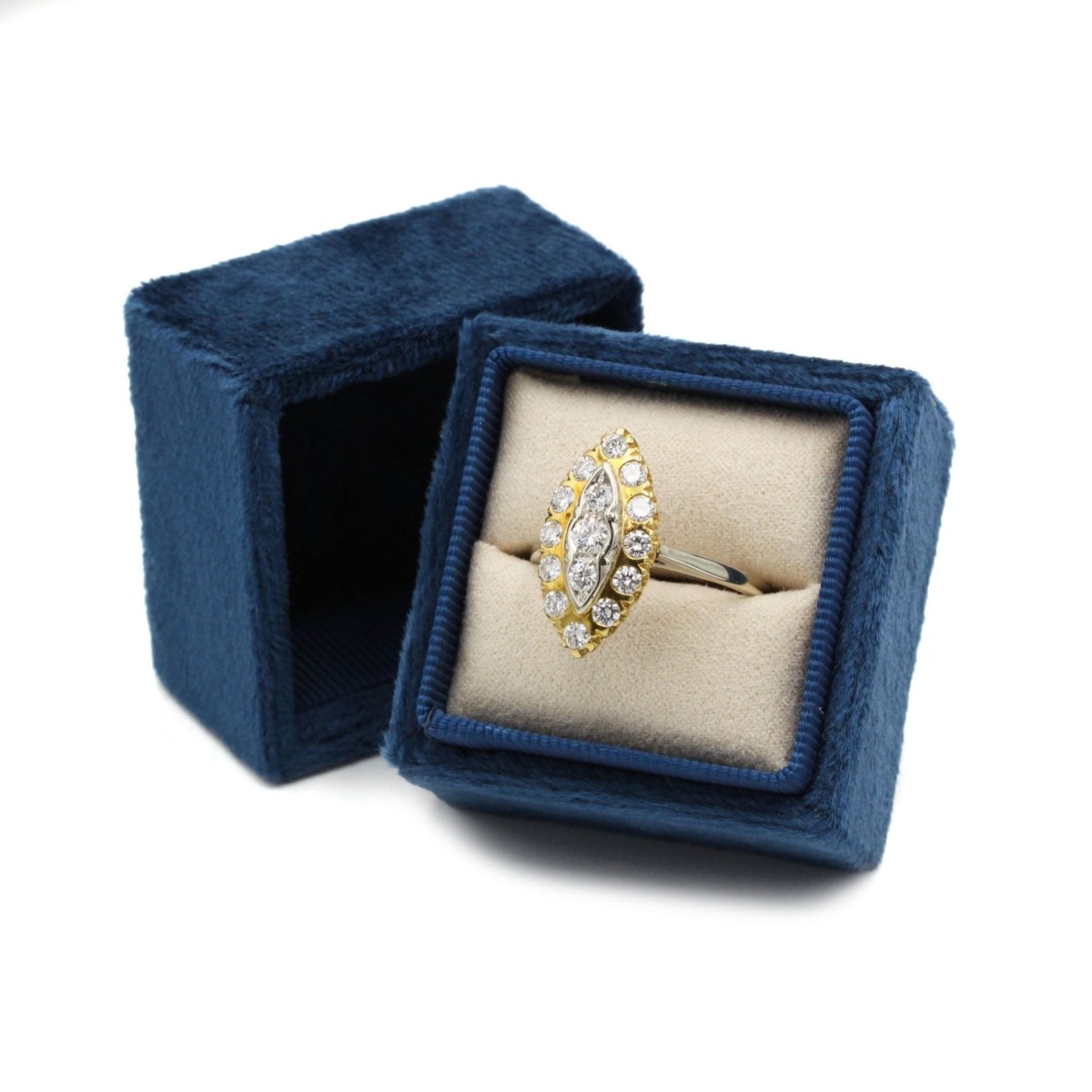 Bague Marquise en or jaune, or blanc et diamants - Castafiore