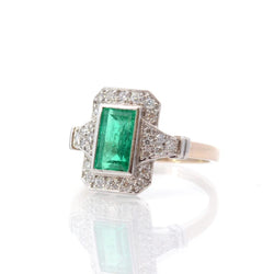 Bague Marquise en or jaune, platine, émeraude et diamants - Castafiore