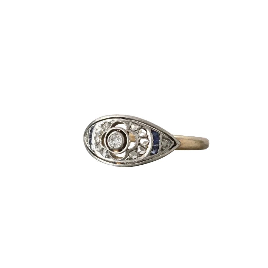 Bague Marquise en or jaune, platine et diamants - Castafiore