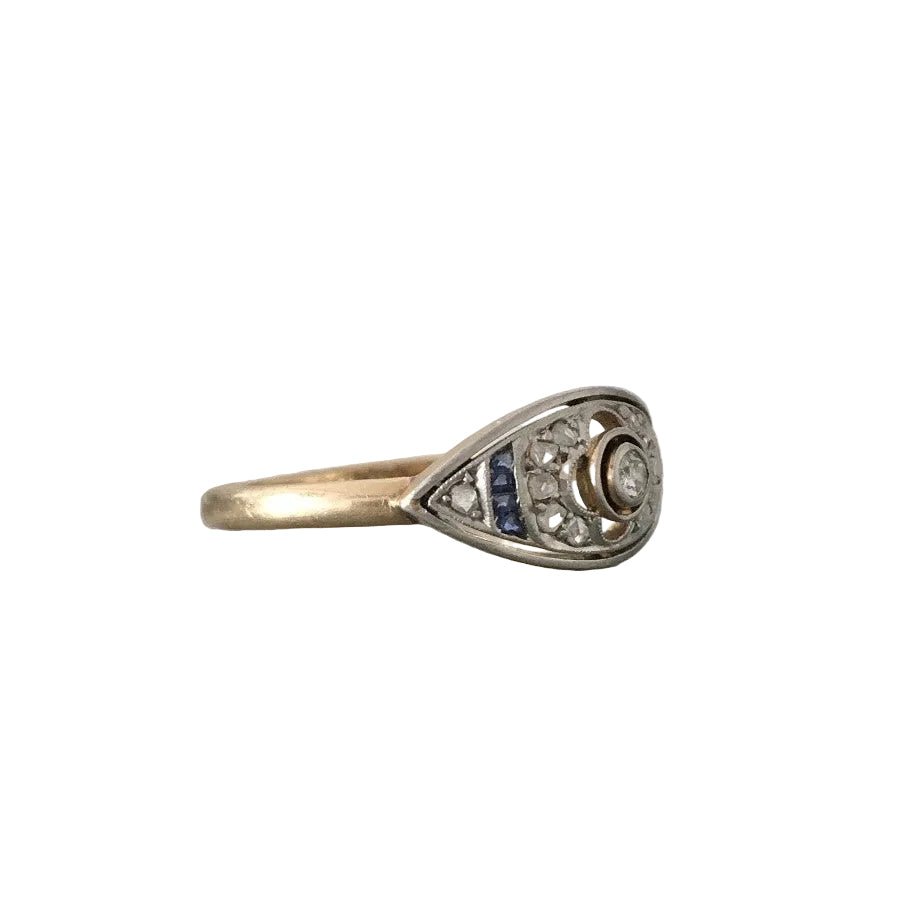 Bague Marquise en or jaune, platine et diamants - Castafiore