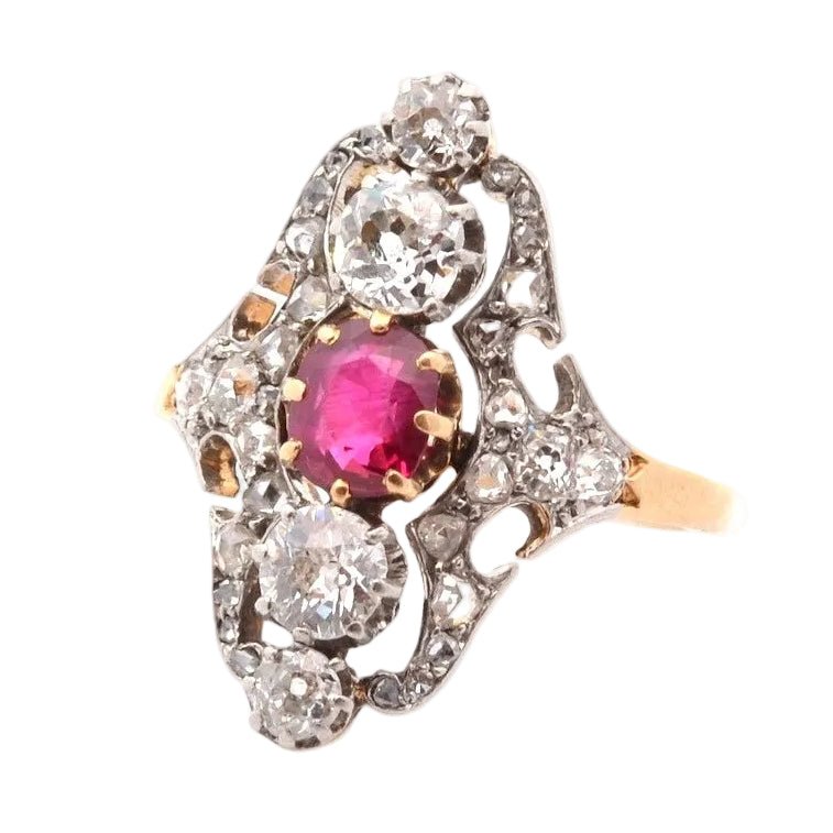 Bague Marquise en or jaune, platine, rubis et diamants - Castafiore