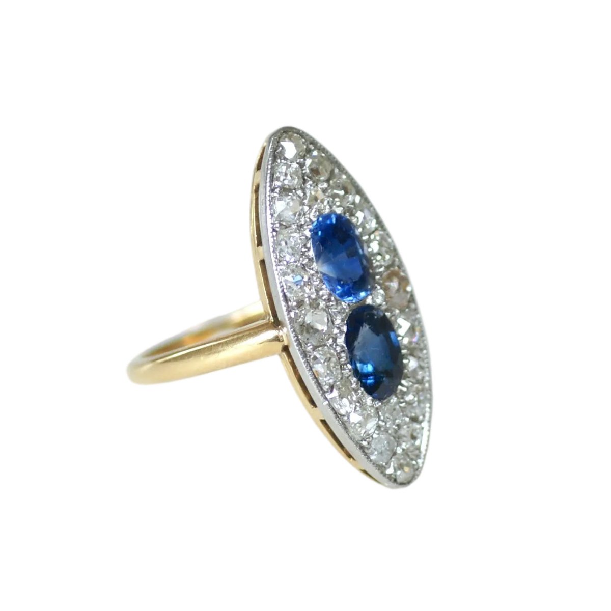 Bague Marquise en or jaune, platine, saphirs et diamants - Castafiore